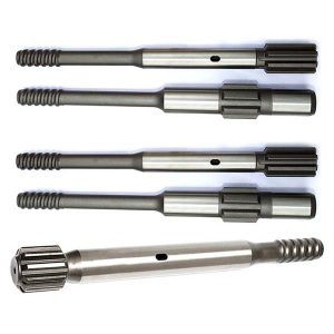 adaptor pentru tija burghiului de rocă